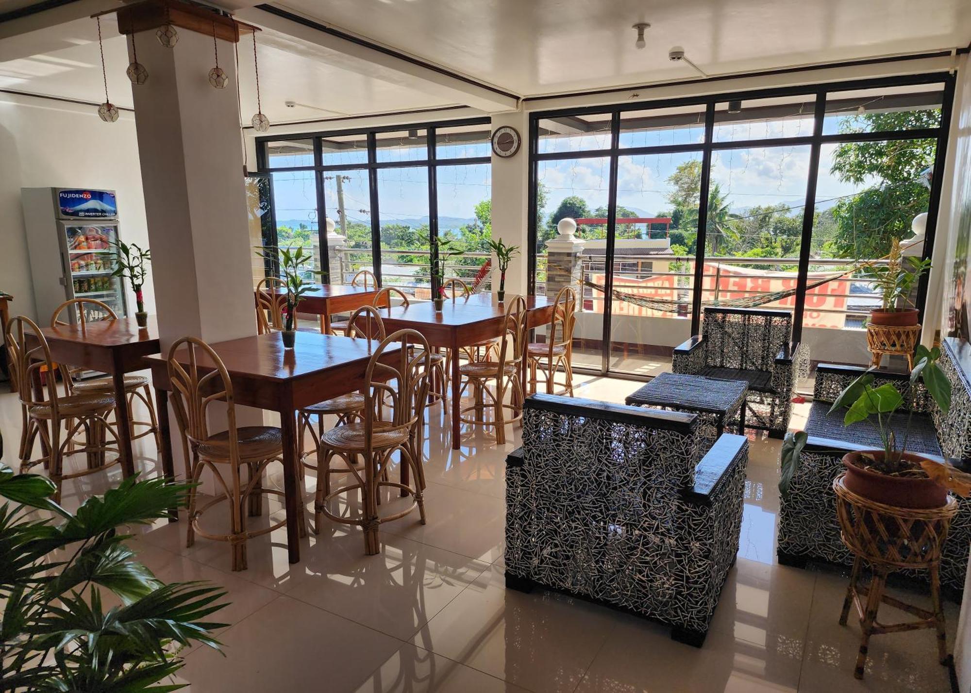 Nober Pension House City Center Puerto Princesa Bagian luar foto