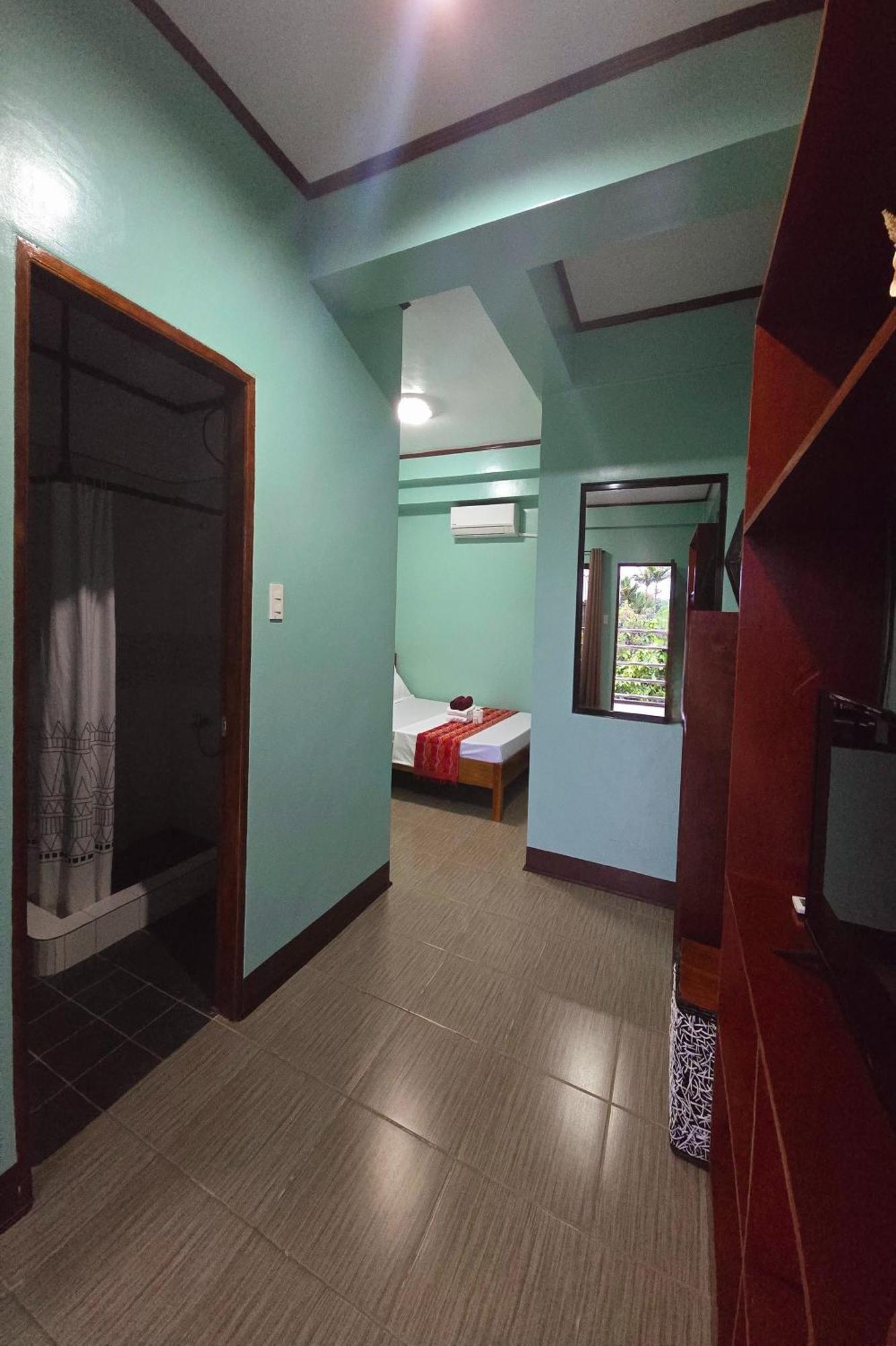 Nober Pension House City Center Puerto Princesa Bagian luar foto