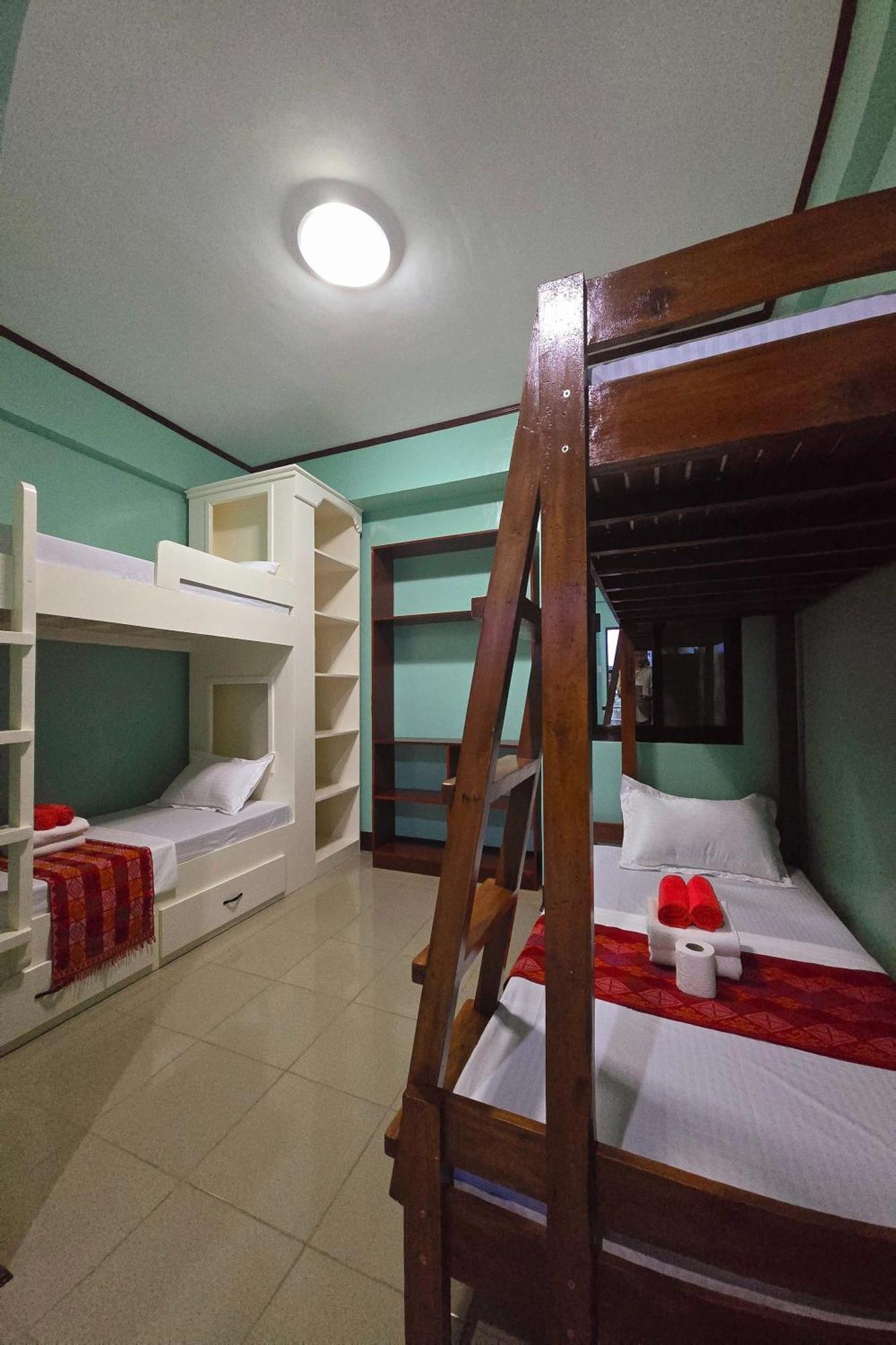 Nober Pension House City Center Puerto Princesa Bagian luar foto