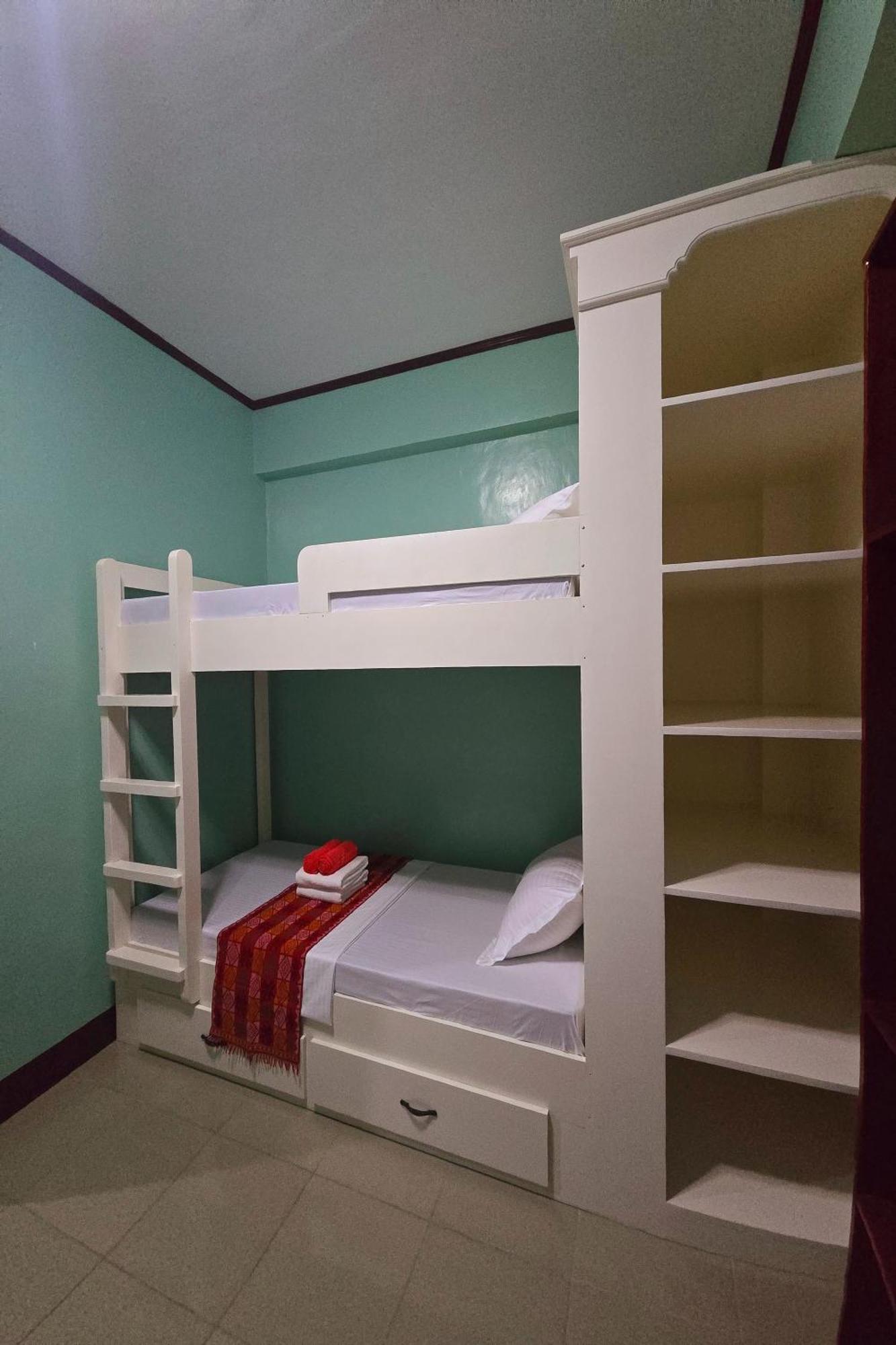 Nober Pension House City Center Puerto Princesa Bagian luar foto