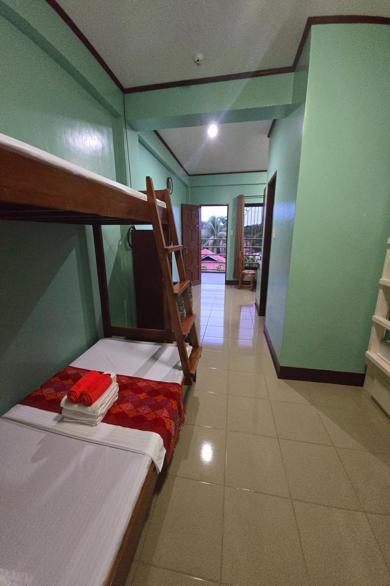 Nober Pension House City Center Puerto Princesa Bagian luar foto